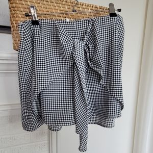 Storia Black and White Gingham Shorts With Tie Detail Women's Size Medium